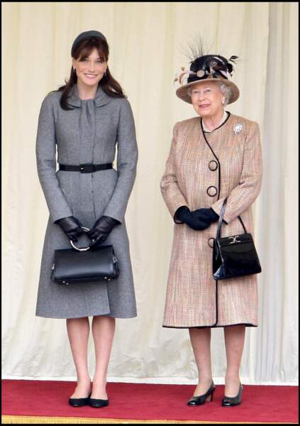 La reine Elizabeth accueille Carla Bruni à Windsor et se fait voler la vedette le 23 mars 2008 !