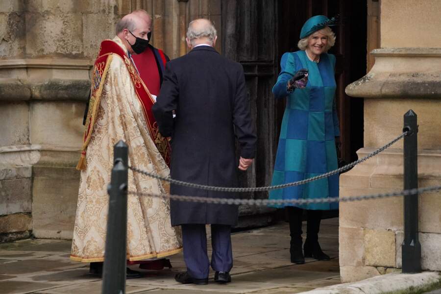 Le Prince Charles et Camilla à la Chapelle Saint-George du château de Windsor, le 25 décembre 2021.