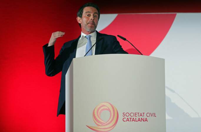 Manuel Valls portant le bouc, à Barcelone le 23 avril 2018