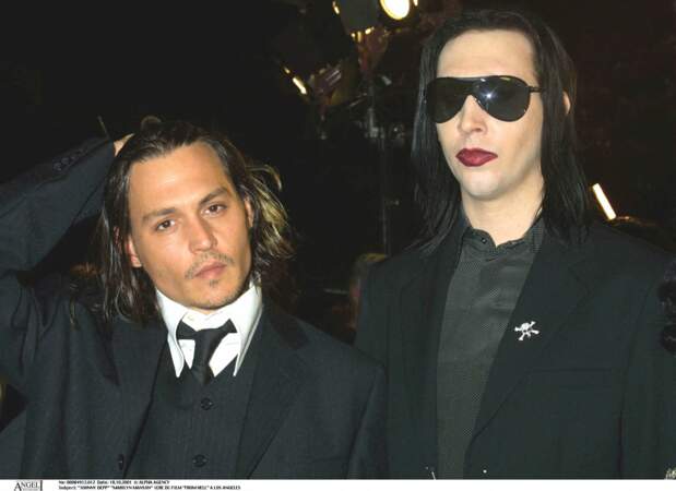 Son parrain, Marilyn Manson est un ami de longue date de son père Johnny Depp. 