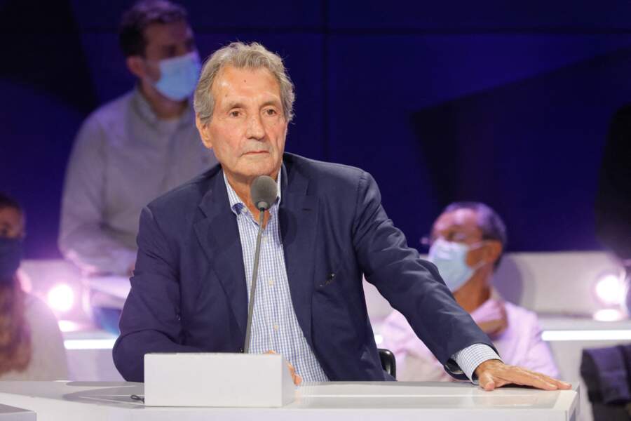 Au coeur d'une plainte pour tentative d'agression sexuelle, Jean-Jacques Bourdin est écarté de BFMTV le dimanche 23 janvier 2022.