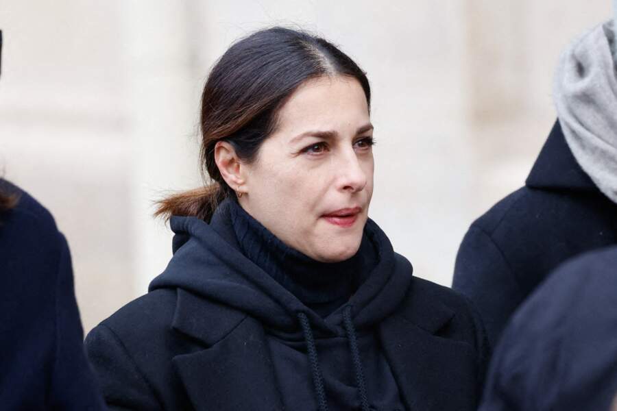 Amira Casar arrive aux obsèques de Gaspard Ulliel en l'église Saint-Eustache à Paris, le 27 janvier 2022.