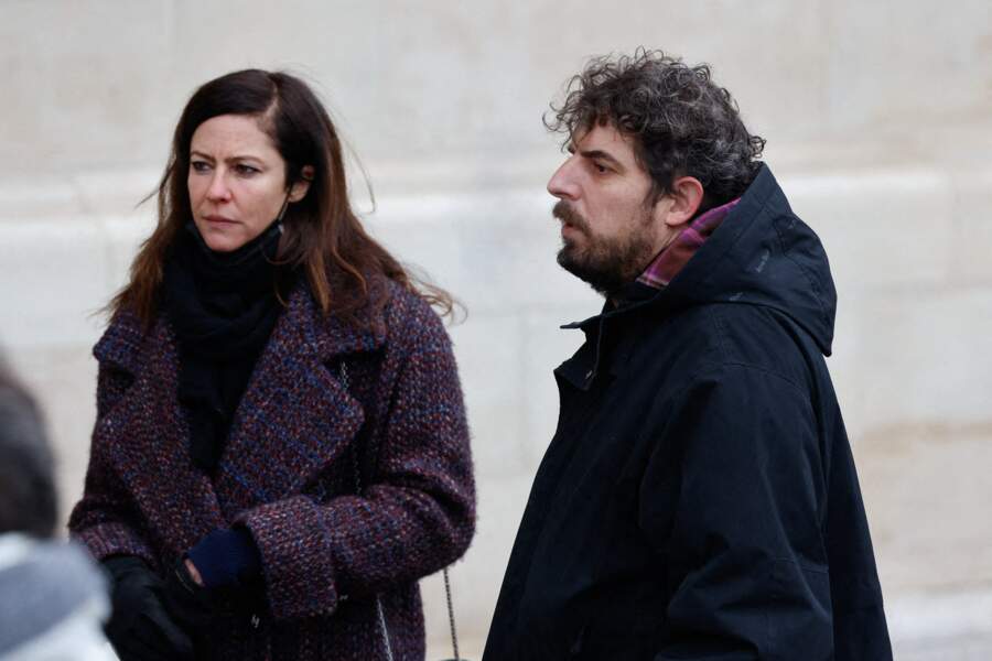 Anna Mouglalis et Damien Bonard arrivent aux obsèques de Gaspard Ulliel en l'église Saint-Eustache à Paris, le 27 janvier 2022.