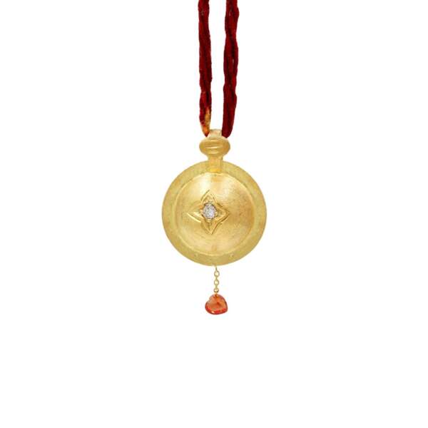 Collier talisman Coco Love en argent massif doré à l'or fin 18 cts, Victoria Leivissa, 850€