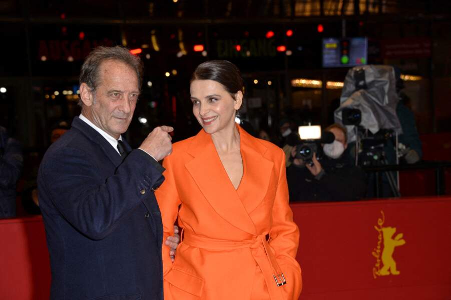 Visiblement ravis d'être là, Vincent Lindon et Juliette Binoche étaient tout sourire pour assister à la première du film "Avec amour et acharnement" lors de la 72ème édition du festival international du film de Berlin le 12 février 2022.