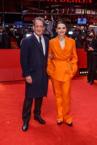 Des choix vestimentaires qui se complimentent. Vincent Lindon et Juliette Binoche, pour assister à la première du film "Avec amour et acharnement" lors de la 72ème édition du festival international du film de Berlin le 12 février 2022.