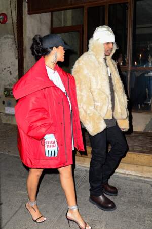 Photo : On a également pu compter sur la présence de Rihanna, enceinte de  son deuxième enfant, avec Asap Rocky. Rihanna enceinte et son compagnon  ASAP Rocky - Défilé de mode Louis