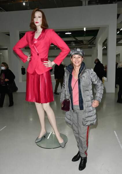Ségolène Royal surprend par son look sportswear très décalé au vernissage de l'exposition Charles Ray au Centre Pompidou à Paris le 15 février 2022