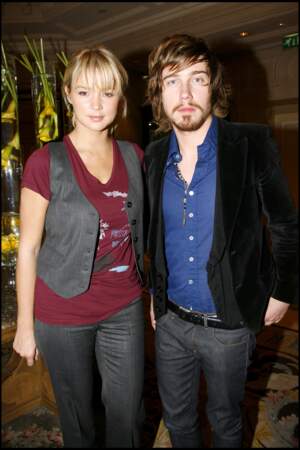 Julien Doré et Virginie Efira lors d'un déjeuner en 2007 à Paris. 