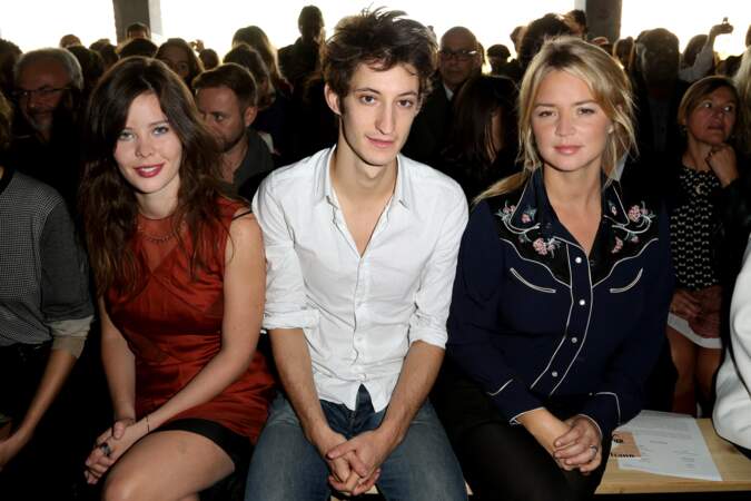 Lou Lesage, Pierre Niney et Virginie Efira lors du défilé de mode prêt-à-porter printemps-été 2013 "John Galliano" a Paris le 30 septembre 2012.