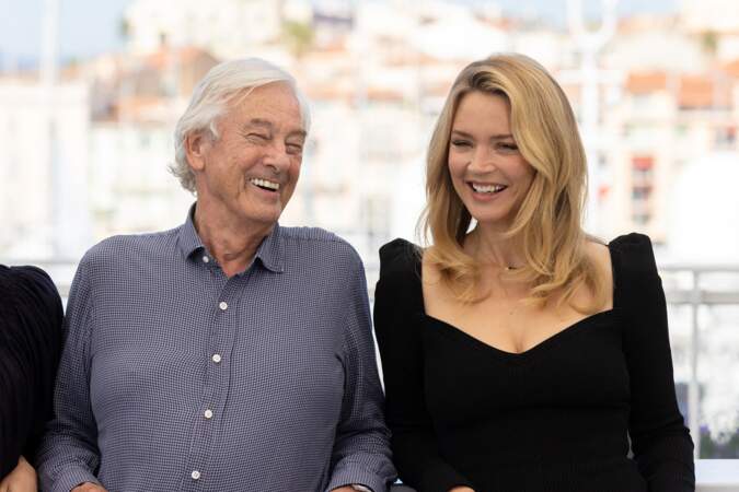 Paul Verhoeven et Virginie Efira au photocall du film Benedetta lors du 74ème festival international du film de Cannes le 10 juillet 2021.