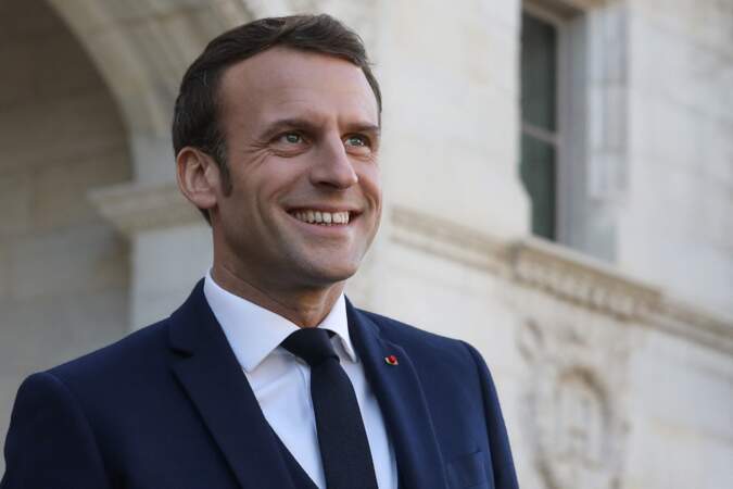 Emmanuel Macron  accueillent les chefs d'Etat des pays membres du G5 le 13 janvier 2020.