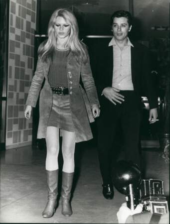 Alain Delon et Brigitte Bardot sont de très bons amis depuis leur rencontre en 1958.