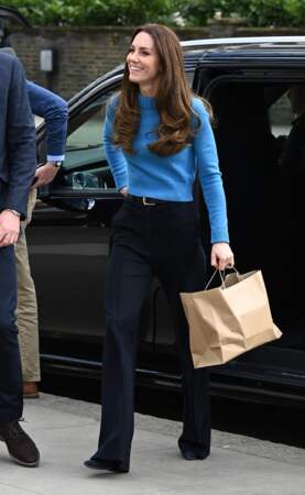 Le pantalon Jigsaw, porté par Kate Middleton le 9 mars 2022