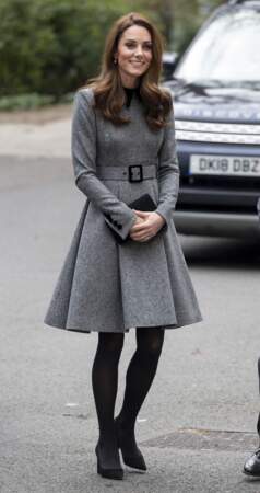 Kate Middleton en robe manteau Catherine Walker, le 19 mars 2019