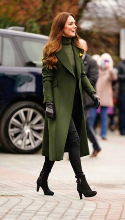 Le manteau Sportmax, vu sur Kate Middleton, le 1er mars 2022
