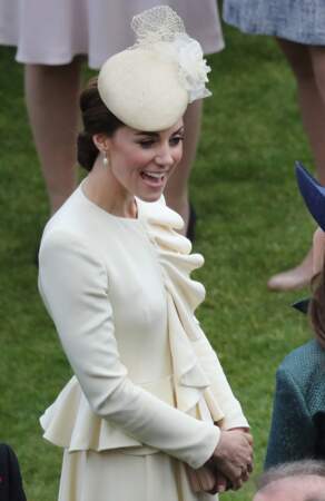 La robe à volants Alexander McQueen, repérée sur Kate Middleton, le 24 mai 2016