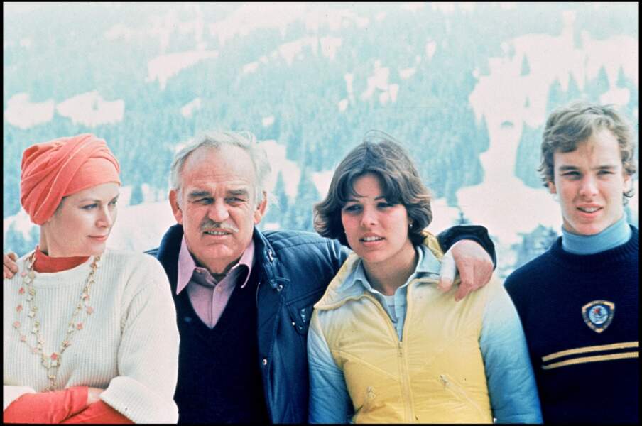 Albert de Monaco (à droite) et sa famille à Gstaad en 1976