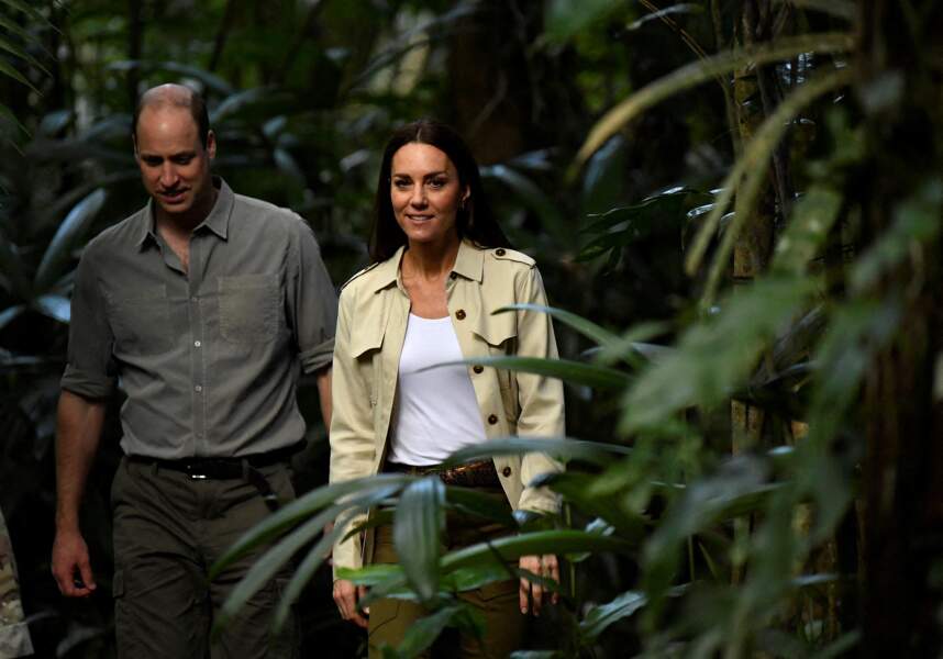 Le prince William, duc de Cambridge, et Catherine (Kate) Middleton, duchesse de Cambridge, en pleine expédition de Caracol, un ancien site archéologique maya au plus profond de la jungle dans la forêt de Chiquibul au Belize, le 21 mars 2022.
