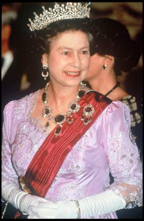 Portrait de la reine Elizabeth II en 1985.