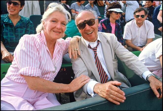 Line Renaud et son époux Loulou Gasté dans les tribunes de Roland Garros pour assister à la finale le 8 juin 1986.