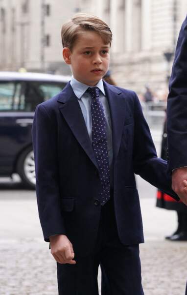 Le prince George arrive à la cérémonie en hommage au Prince Philip, à l'abbaye de Westminster, à Londres, le mardi 29 mars 2022.