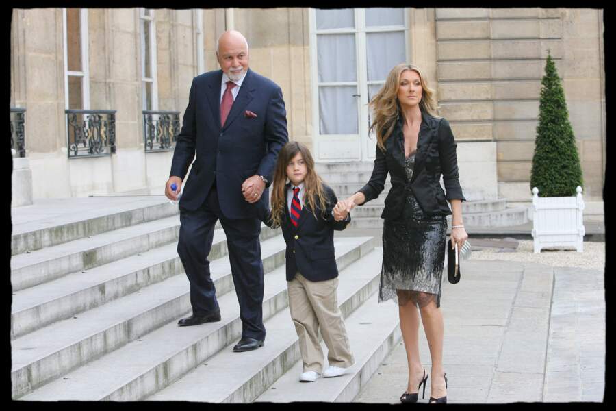Céline Dion, son mari René et leur fils René Charles, reçus à l'Élysée