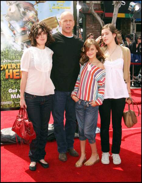 Bruce Willis et ses trois filles aînées, à Los Angeles en 2006