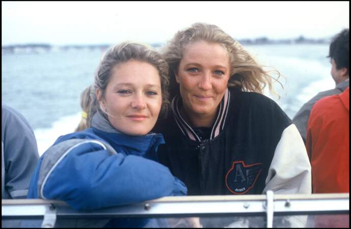 Marine et Marie Marie-Caroline Le Pen en 1987