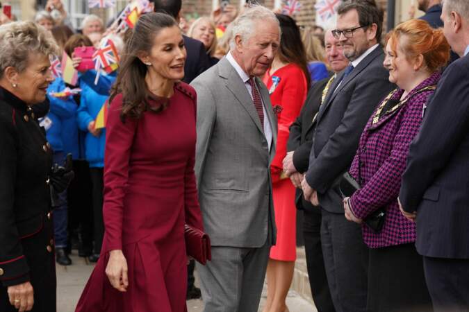 Le prince Charles et Letizia d'Espagne se sont retrouvés au nord-est de l’Angleterre pour inaugurer une exposition dédiée à la culture espagnole au château d’Auckland, ce mardi 5 avril.