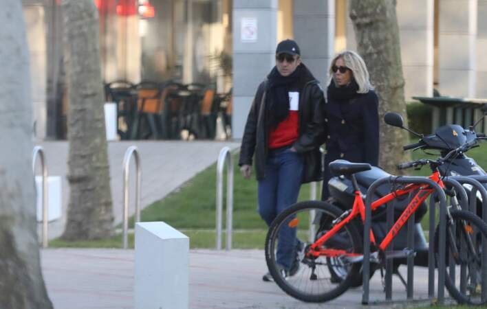 Emmanuel et Brigitte Macron profitent d'un moment de repos au Touquet avant l'élection présidentielle 