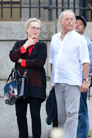 Meryl Streep et son mari Don Gummer dans les rues de New-York en 2017.