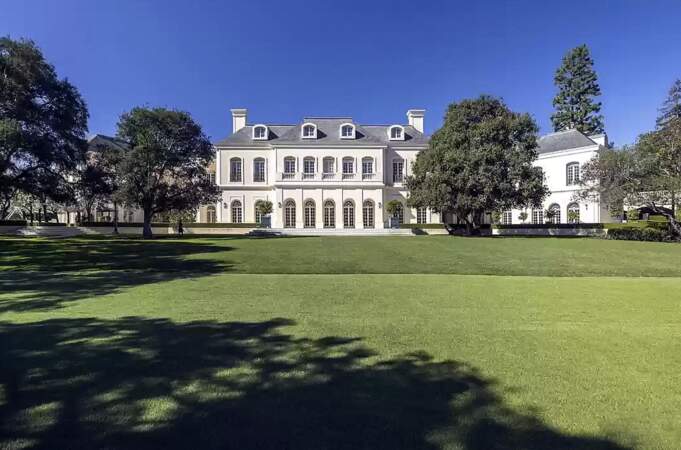 Jennifer Lopez et Ben Affleck ont acquis une demeure située à Los Angeles avec 1,8 hectare de terrain.