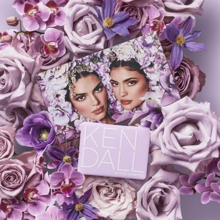Kylie Jenner et Jendall Jenner lancent une collection en édition limitée chez Nocibé le 13 avril 2022