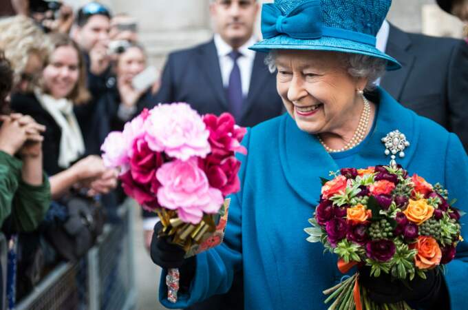 La reine Elizabeth II en visite a la Société Royale du Commonwealth, a Londres, le 14 novembre 2012.
