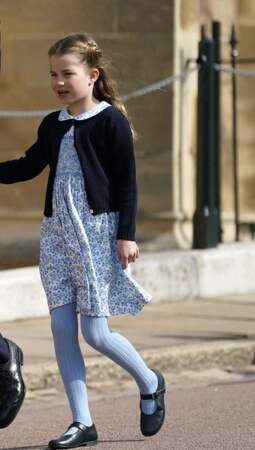 La princesse Charlotte et son adorable tenue printanière pour partir à la chasse aux oeufs, le 17 avril 2022