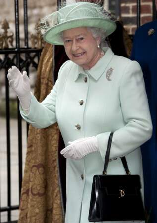 La reine Elizabeth II, à la Chapelle de Savoie, à Londres, le 1er novembre 2012.