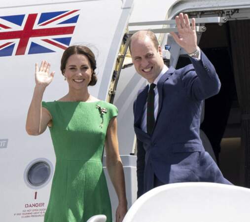 William et Kate Middleton quittant la Jamaique depuis l'aéroport international Norman Manley pour se rendre aux Bahamas, dernière étape de leur voyage officiel dans les Caraïbes. Kingston, le 24 mars 2022. 