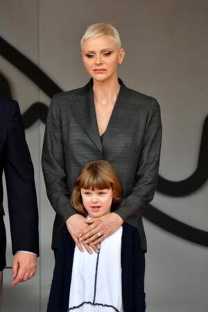 La princesse Charlene de Monaco et sa fille, la princesse Gabriella. Elles assistent à la remise des prix du championnat "Monaco ePrix" à Monaco, le 30 avril 2022.