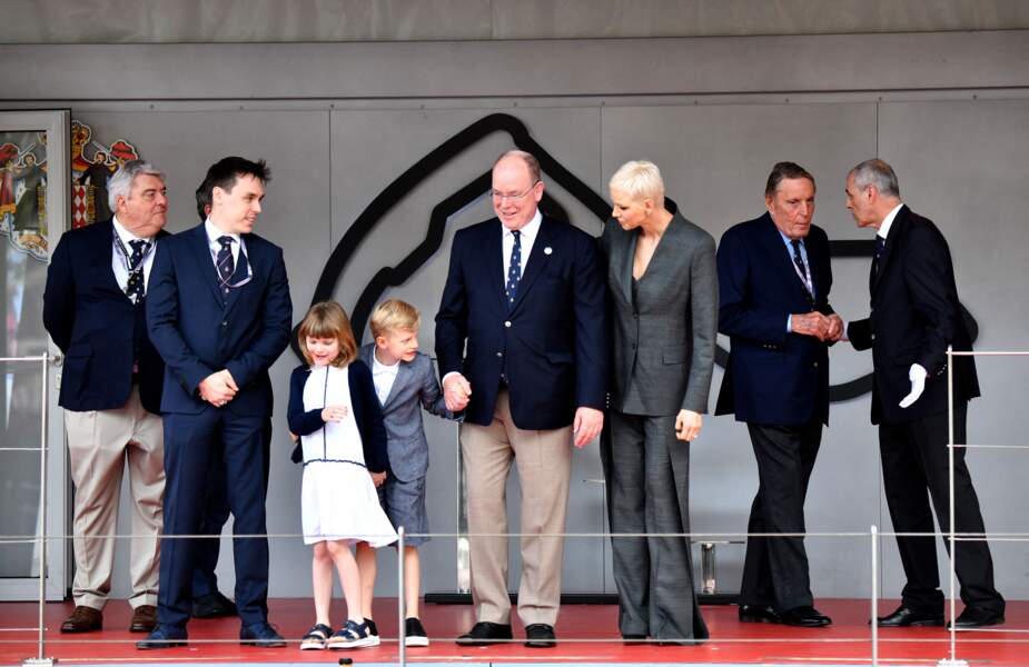 L'ex-mari de Stéphanie de Monaco, Daniel Ducruet, en compagnie du prince Albert II, de la princesse Charlene de Monaco et de leurs enfants : la princesse Gabriella et le prince Jacques. Ils assistent à la remise des prix du championnat "Monaco ePrix", le 30 avril 2022.