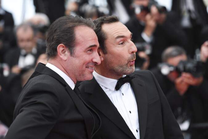 Gilles Lellouche et son ami Jean Dujardin à la première du film "La belle époque" lors du 72ème Festival International du Film de Cannes. Le 20 mai 2019.