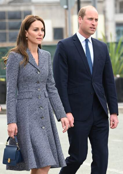 Le prince William et Kate Middleton à l'ouverture officielle du mémorial Glade of Light à Manchester, Royaume Uni, le 10 mai 2022. 