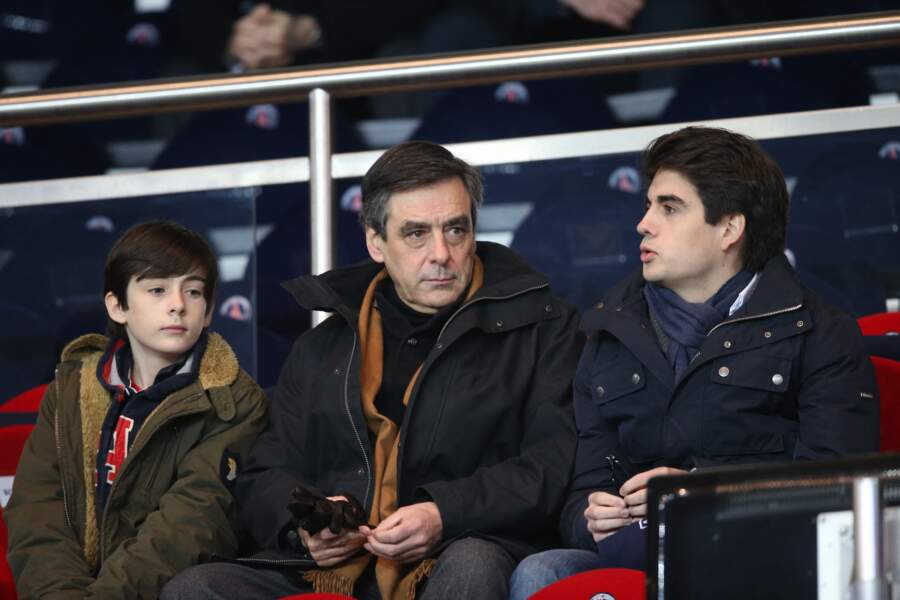 François Fillon a cinq enfants. Ici avec deux de ses fils, Arnaud et Édouard en 2013