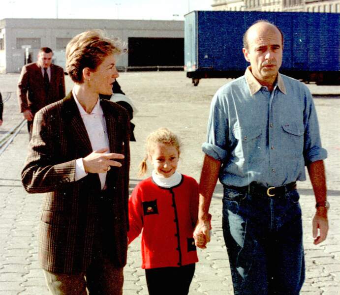Alain Juppé est beau-père. Ici avec sa belle-fille Charline en 1996
