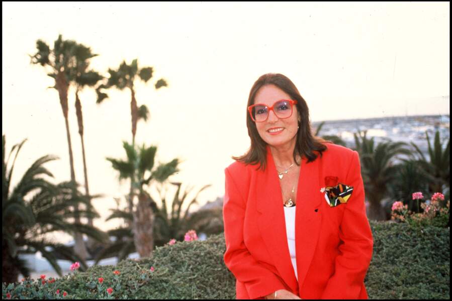 En 1963, Nana Mouskouri représente le Luxembourg à l'Eurovision. Elle se classe à la 8e place du concours.