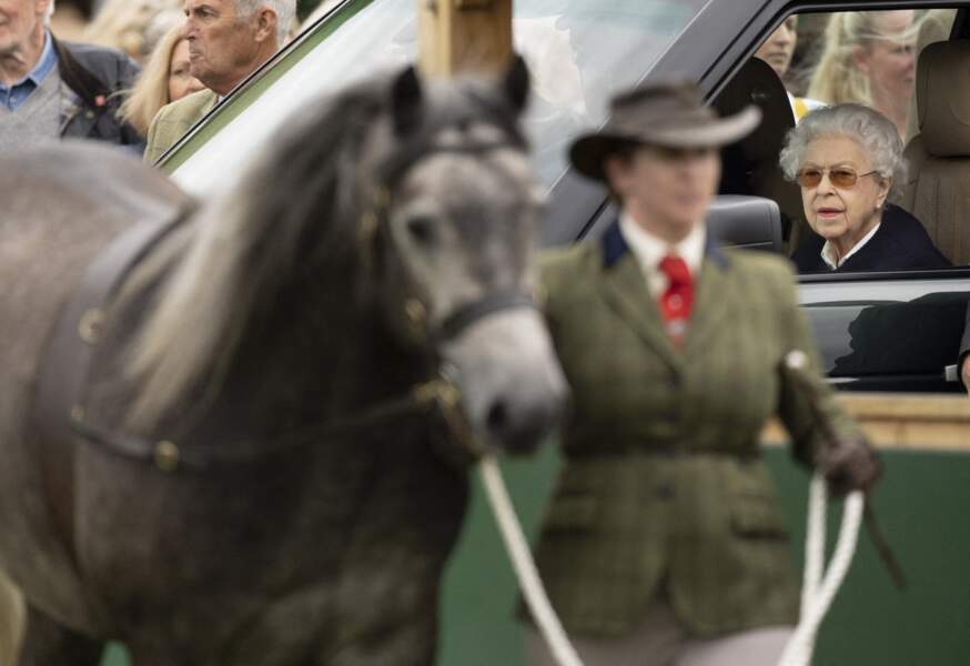 Elizabeth II a assisté Royal Windsor Horse Show, ce vendredi 13 mai.