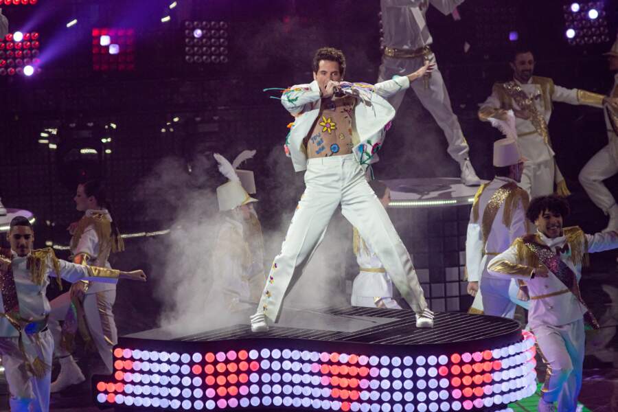 Alors qu'il a présenté l'Eurovision 2022 dans la soirée du samedi 14 mai, Mika nous a proposé un véritable show