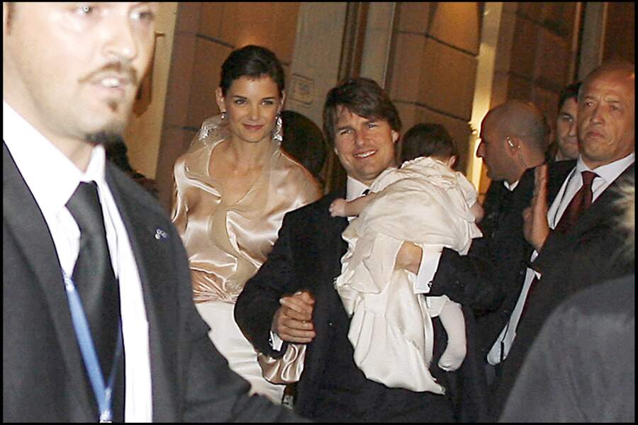 Katie Holmes, Tom Cruise et leur fille Suri à Rome (Italie), pour un dîner organisé au restaurant avec leurs proches, juste avant leur mariage,  en 2006