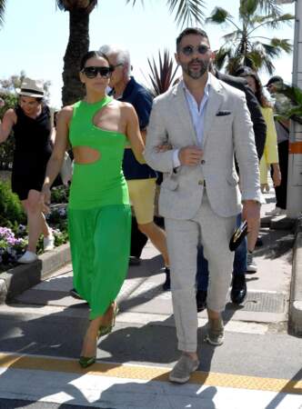 Eva Longoria et son mari José Bastón ne sont pas passés inaperçus au moment de cette sortie, lors du 75ème Festival International du Film de Cannes, le 19 mai 2022. 