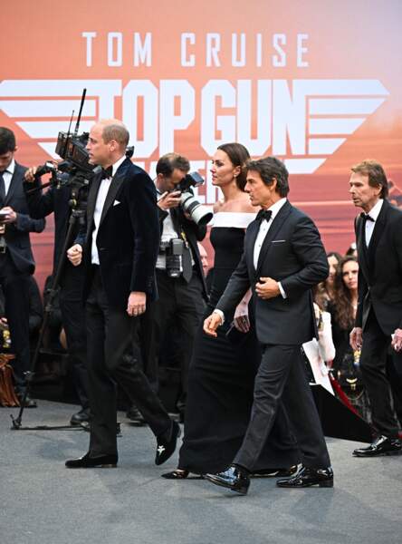  Kate Middleton accompagnée du prince William et de Tom Cruise à la première du film "Top Gun : Maverick" à Londres. Le 19 mai 2022
